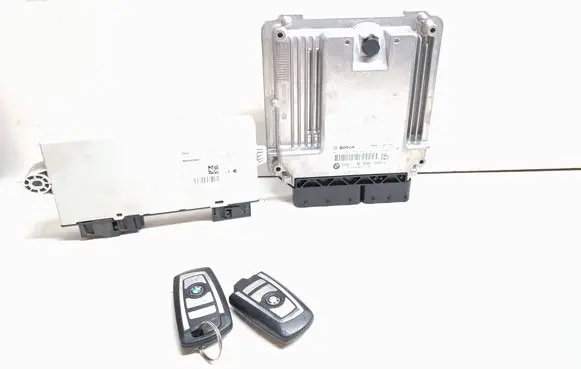 BMW 5 F10 F11 Engine ECU kit and lock set 8586540 0281031950 6809374