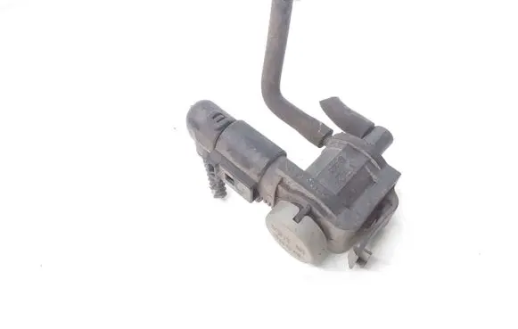 Volkswagen Touareg I Vacuum valve 1J0906283C
