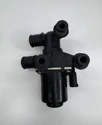 BMW 5 E60 E61 Coolant heater control valve 1147412174A 692022602
