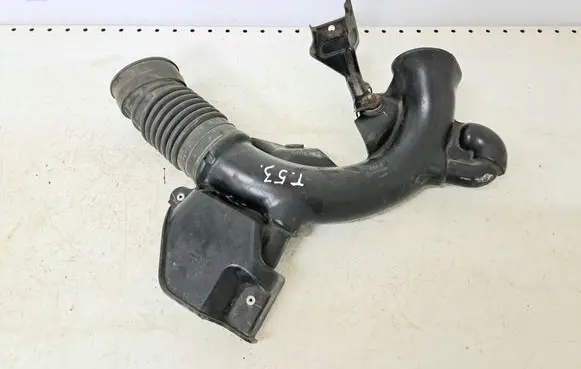 Intake resonator