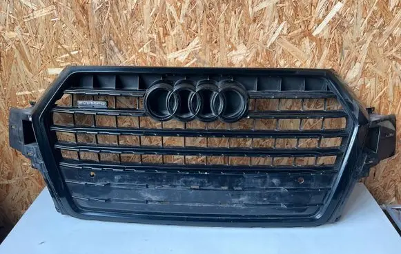 Audi Q7 4M Front bumper upper radiator grill 4M0853037C 908443