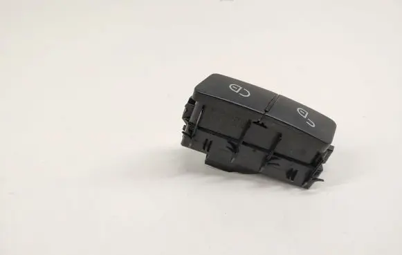 Mercedes-Benz ML W166 Central locking switch button A2049058402