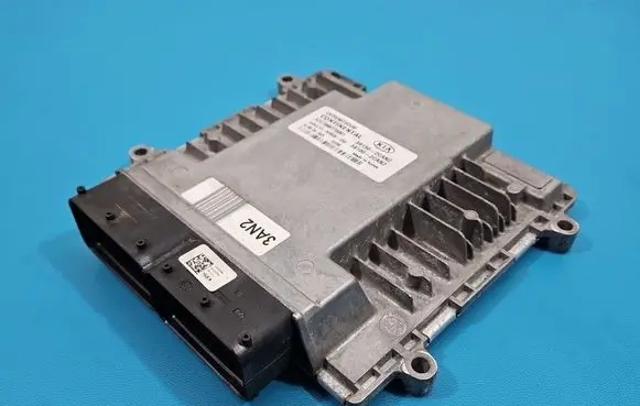 KIA Stinger Engine control unit/module ECU 39130-2CAN2 IMPRK1522224