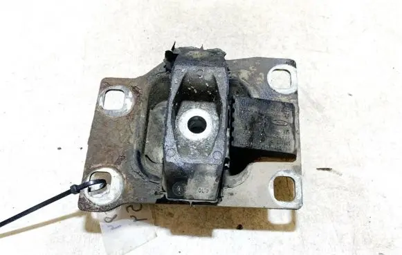 Ford Focus Engine mount bracket 98ab7m121 98ab-7m121