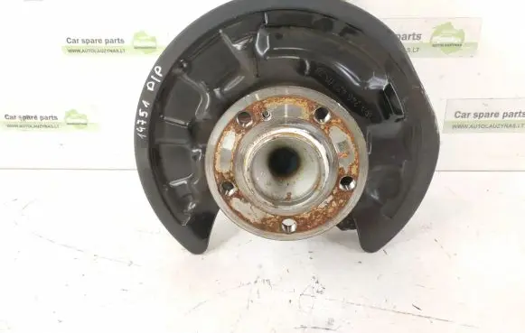 Mercedes-Benz B W246 W242 Rear wheel hub 2463503641 2463340006