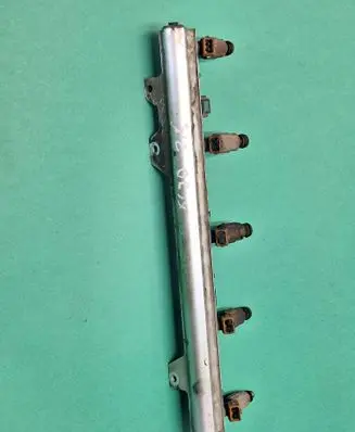Fuel injectors set
