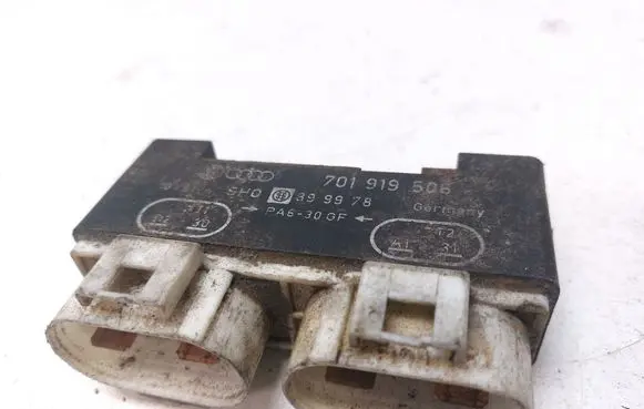 Volkswagen Transporter - Caravelle T4 Coolant fan relay 701919506