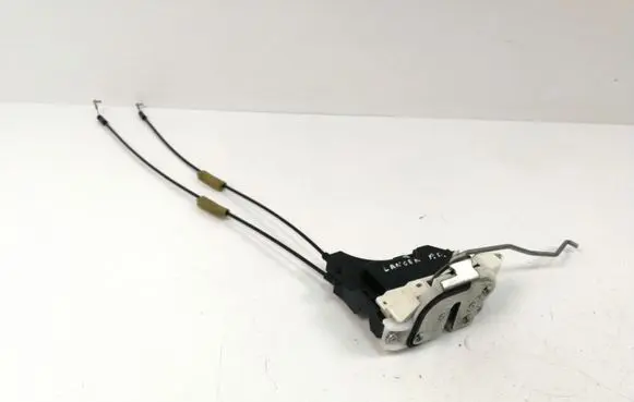 Mitsubishi Lancer X Front door lock