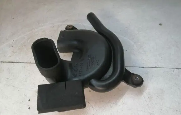 Toyota Prius (XW20) Air intake duct part 1775121120