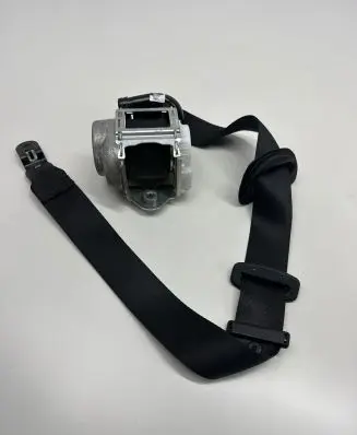 BMW X4 G02 Front seatbelt 7469933