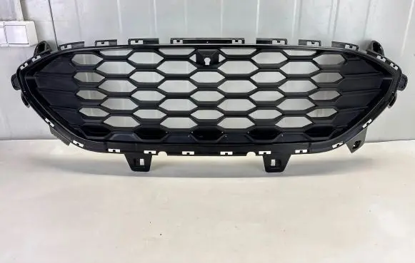 Ford Kuga III Front bumper upper radiator grill LV4B-8200-YDW G154