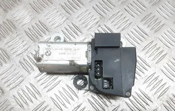 BMW 5 E39 Rear window wiper motor 8361640