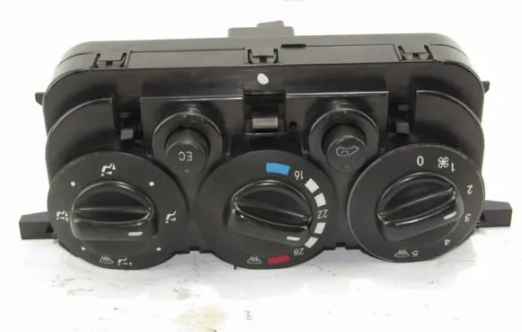 Mercedes-Benz A W168 Climate control unit 1688302085