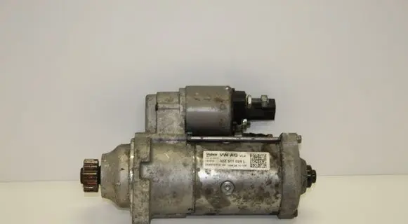 Volkswagen Golf VII Starter motor 02Z911024L