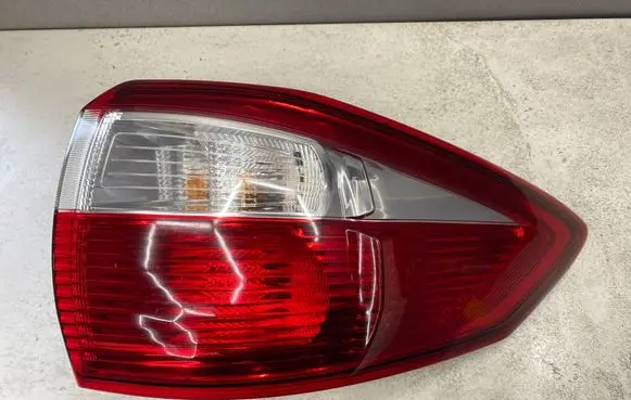 Ford C-MAX II Rear/tail lights AM5113404BE 89502670