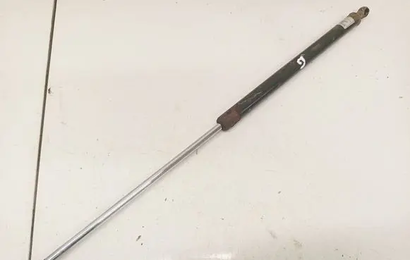 Volkswagen PASSAT B4 Tailgate/trunk strut/damper 790369