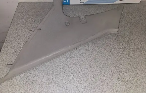BMW 3 E36 (C) pillar trim 8146204