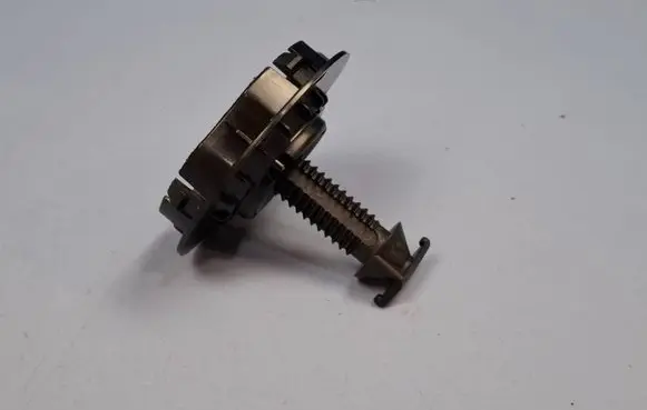 Peugeot 208 II Spare wheel bolt 9816031680
