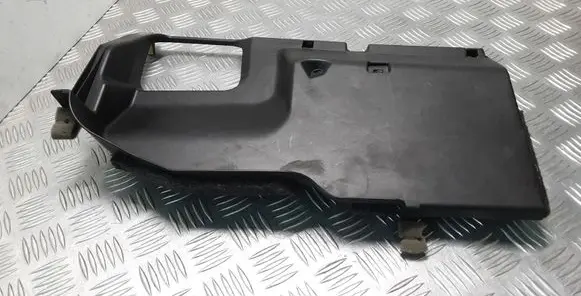 Dashboard lower bottom trim panel