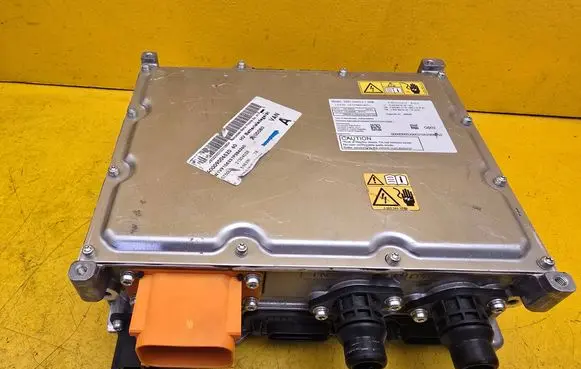 Mercedes-Benz GLE W167 Battery control module A0009006520 A0009025642