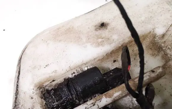 BMW 5 F10 F11 Windscreen/windshield washer pump 8362154