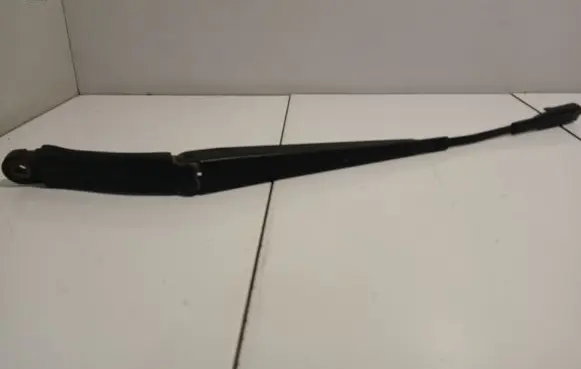 Volvo XC90 Front wiper blade arm 30753817