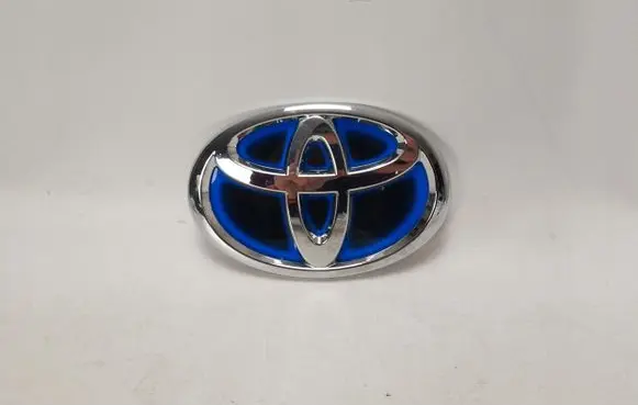 Toyota Yaris XP210 Manufacturer badge logo/emblem 