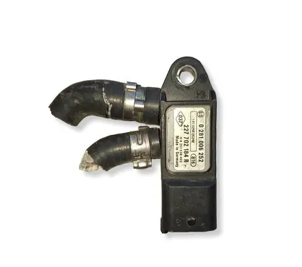 Renault Megane III Exhaust gas pressure sensor 227702184R H8201238402