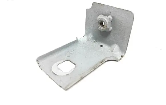 Nissan NV300 Fender mounting bracket 8213R 8120 1749