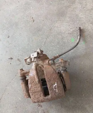 Volkswagen Multivan T5 Rear brake caliper