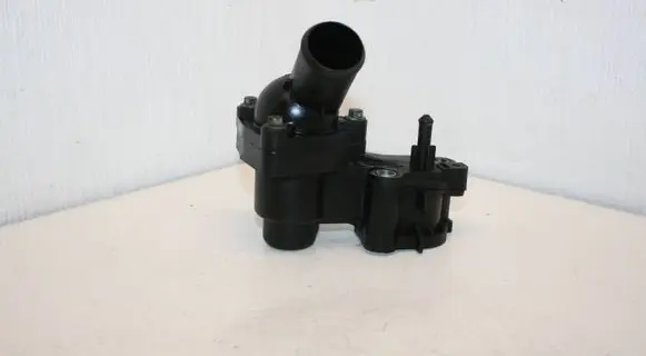 Thermostat/thermostat housing