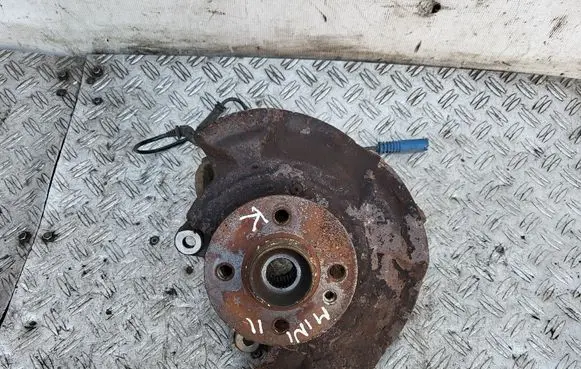 Mini One - Cooper Coupe R56 Front wheel hub