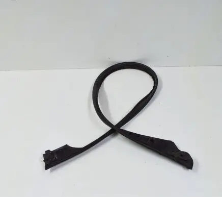 BMW 5 F10 F11 Rubber seal front coupe door 7182285