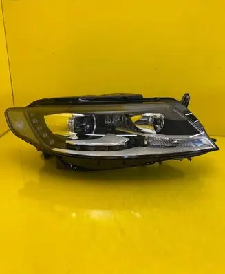 Volkswagen PASSAT CC Headlight/headlamp 3C8941752Q