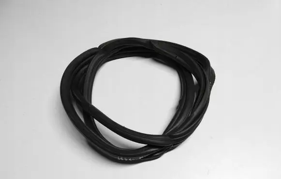 Citroen DS3 Rubber seal tailgate window/glass xfgtjhxfttx342342