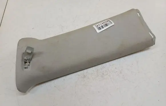 Skoda Octavia Mk2 (1Z) (D) pillar trim (bottom) 1Z9867296A