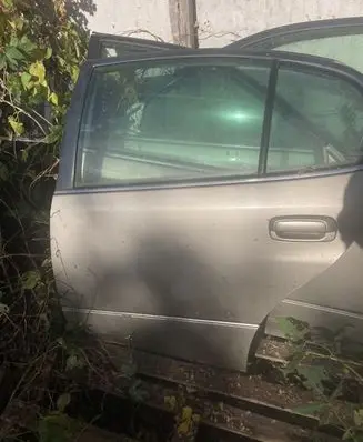 Lexus GS 300 400 430 Rear door