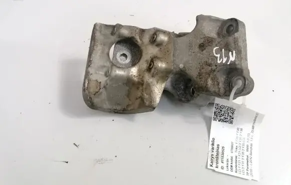 BMW 1 F20 F21 Engine mounting bracket 6788607