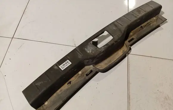 Other trunk/boot trim element
