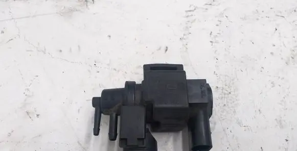 Audi Q7 4L Vacuum valve 4252443 059906629A