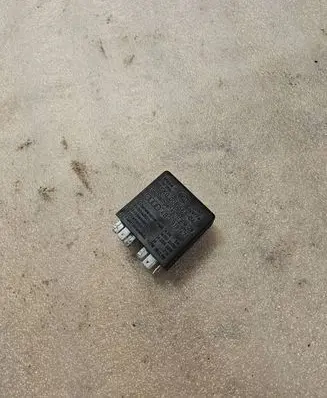 Audi A8 S8 D2 4D Other relay 4B0919471 5KG00656804