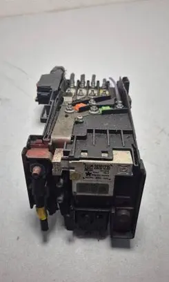 Citroen C4 Grand Picasso Fuse module 28201235 00070628