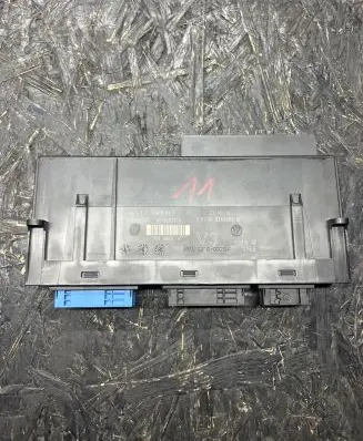 BMW 5 F10 F11 Comfort/convenience module 9244393 10681810 136187210