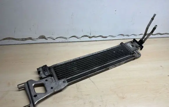 Mercedes-Benz E W212 Transmission/gearbox oil cooler A2045001001