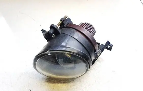 Volkswagen Touran I Front fog light 27048000R