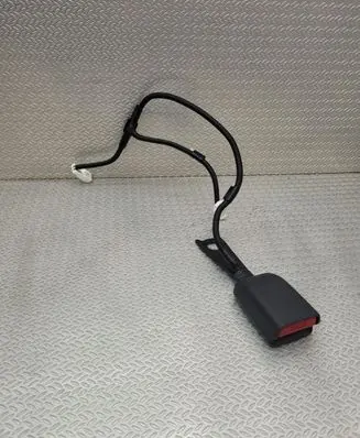 Toyota Yaris XP210 Front seatbelt buckle 1158023