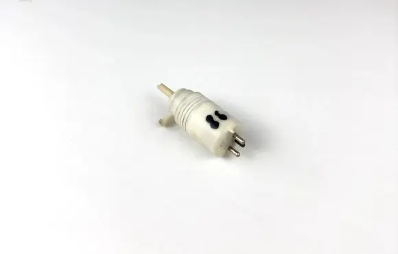 Mercedes-Benz E W124 Windscreen/windshield washer pump 1248690421