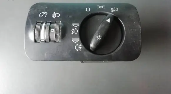 Skoda Octavia Mk1 (1U) Light switch 58D583058R 11BK27585 BK71B1941531B