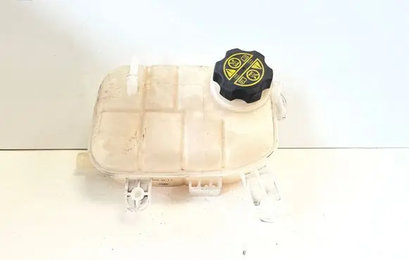 Opel Mokka X Coolant expansion tank/reservoir 95380033