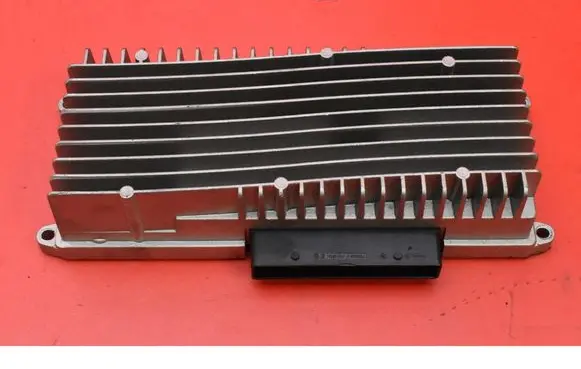 Audi A4 S4 B8 8K Sound amplifier 8R0035223H